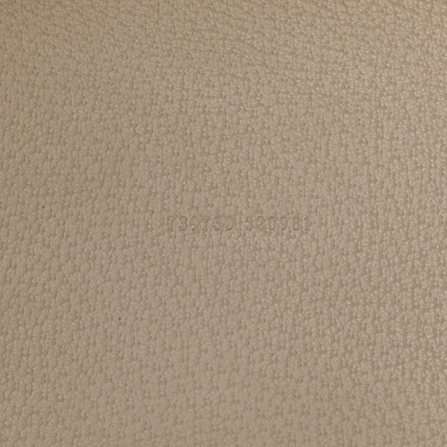 Textured Dollar Calfskin Medium Ophidia Shoulder Tote Bag  Mystic White