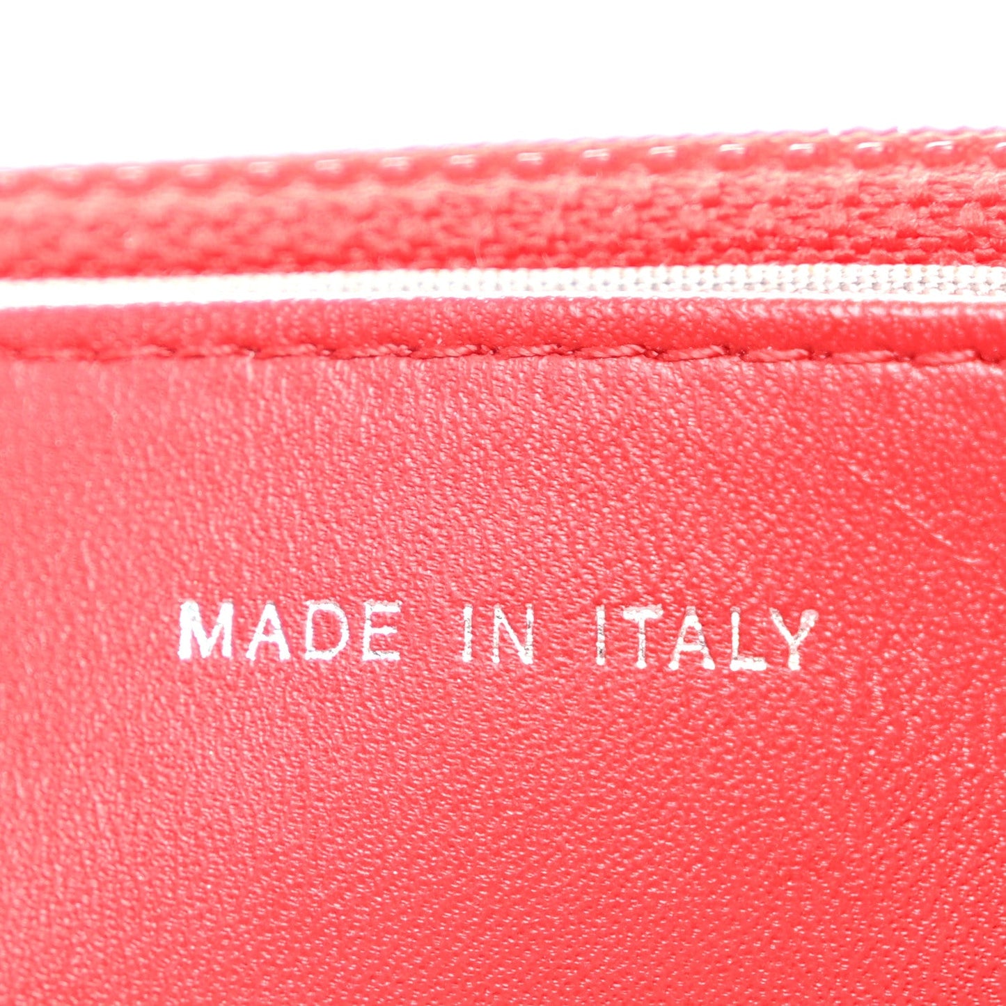 Patent Quilted Brilliant Wallet On Chain WOC Red