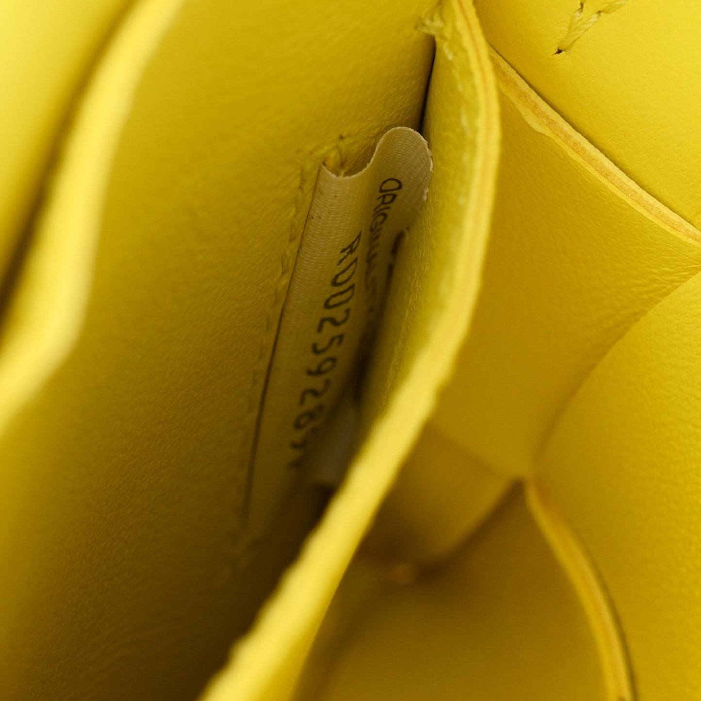 Lambskin Maxi Intrecciato Small Cassette Crossbody Bag Lemonade