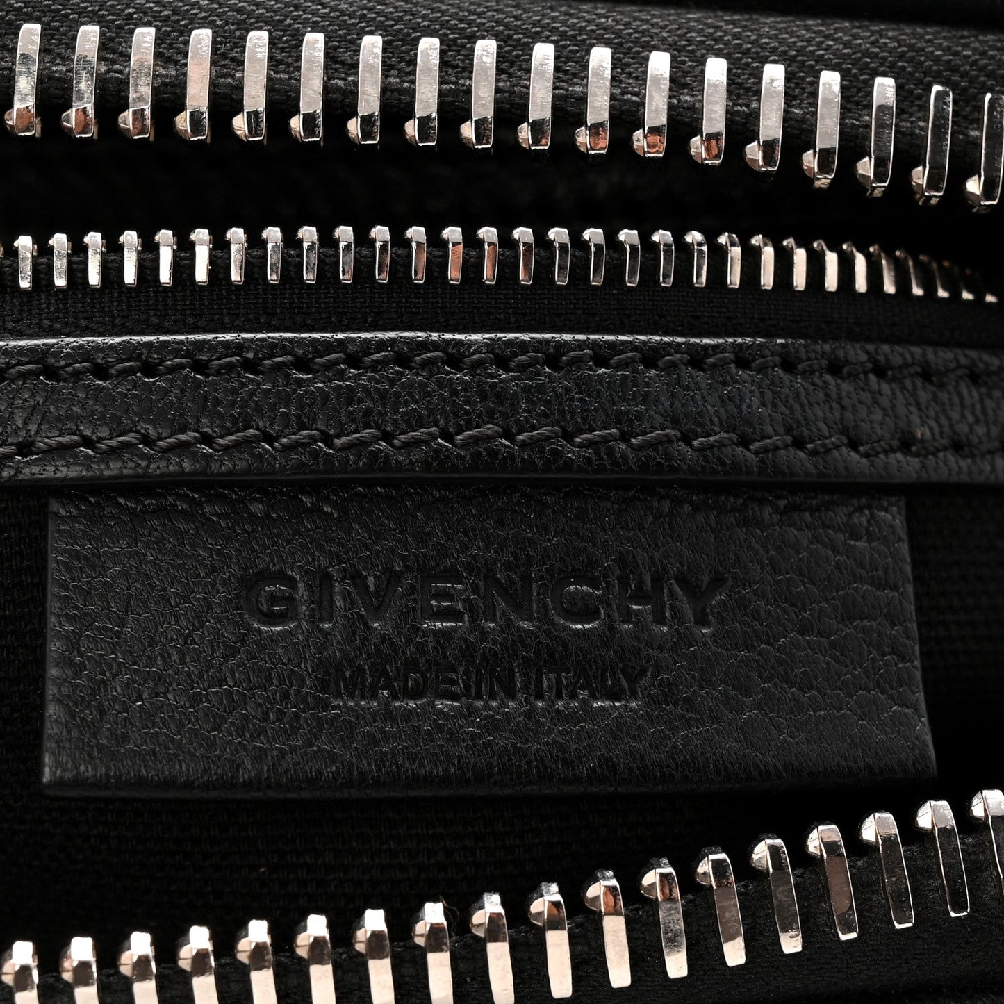 Sugar Goatskin Small Antigona Black