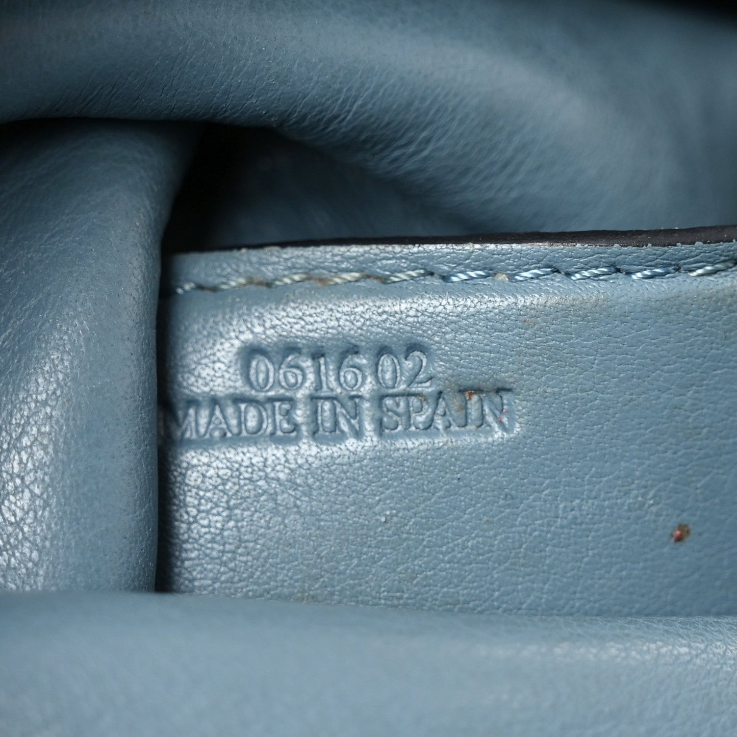 Goatskin Embossed Avenue Shoulder Bag Blue