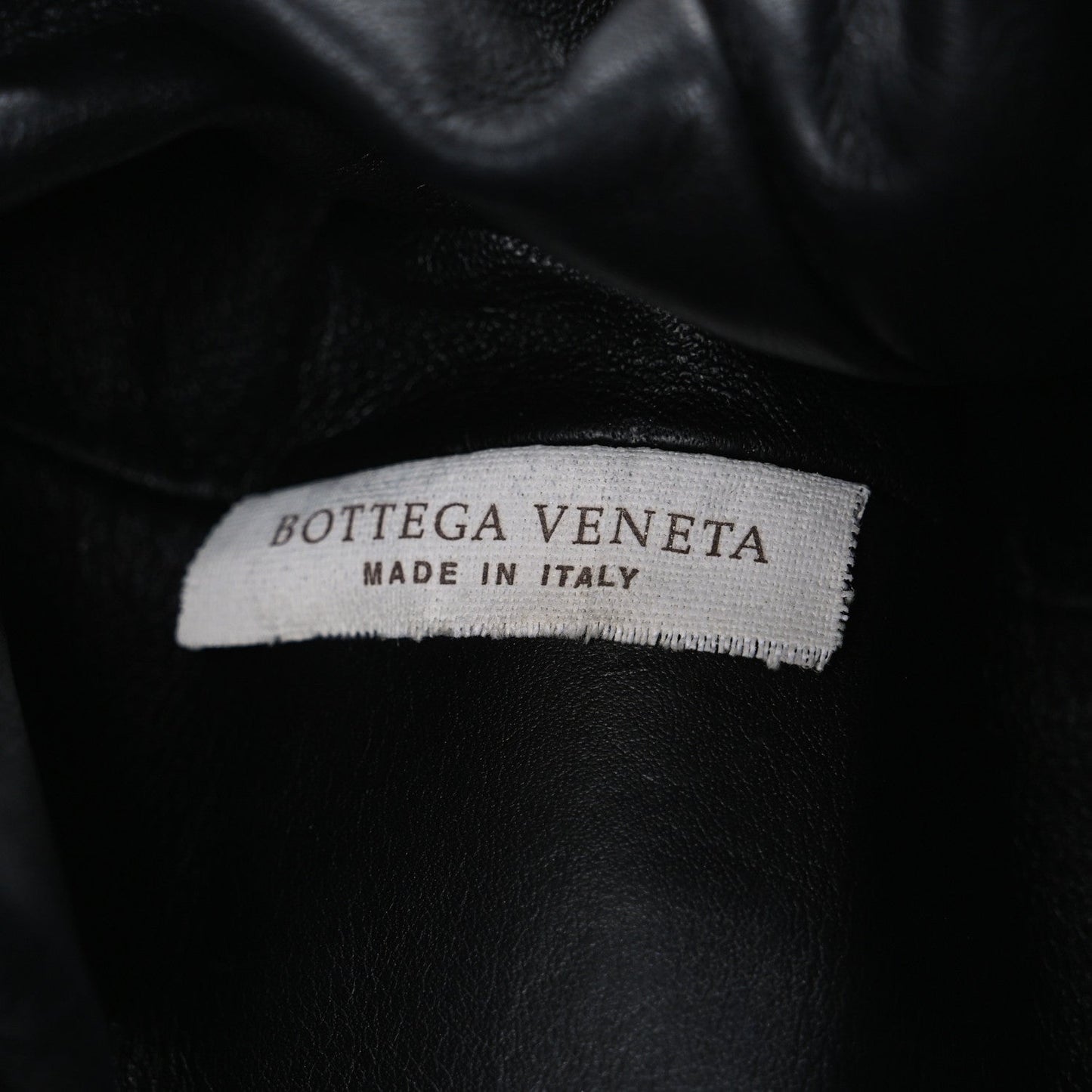 Butter Calfskin The Mini Pouch Black