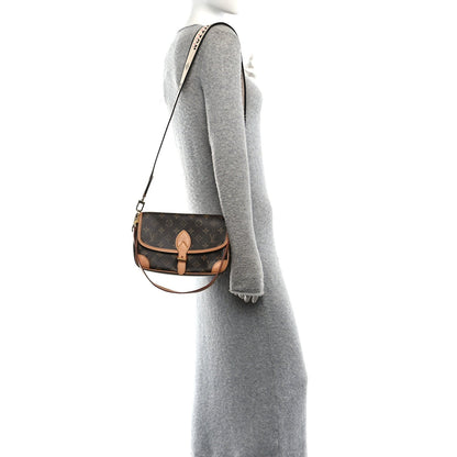 Monogram Diane Black