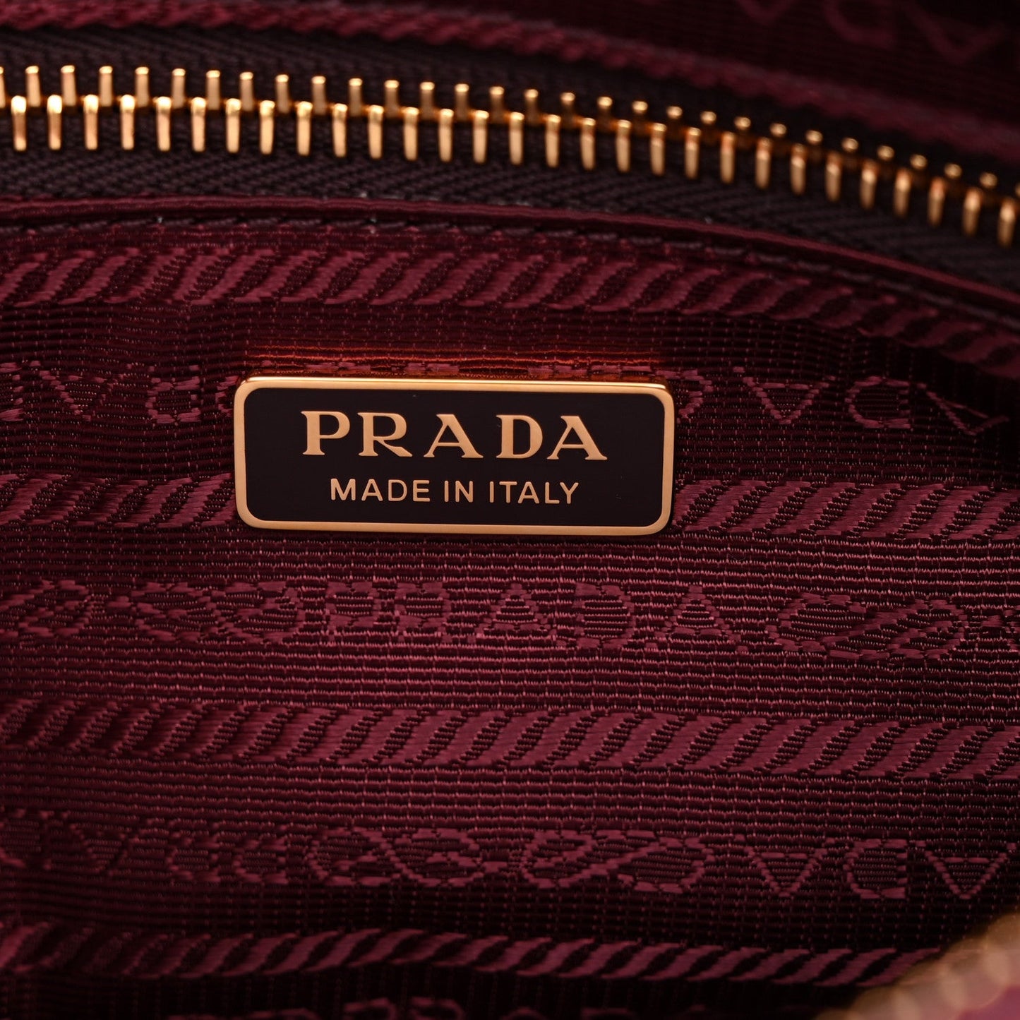 Shiny Nappa Medium Bonnie Shoulder Bag Bordeaux