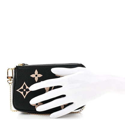 Empreinte Monogram Giant Mini Pochette Accessories Black