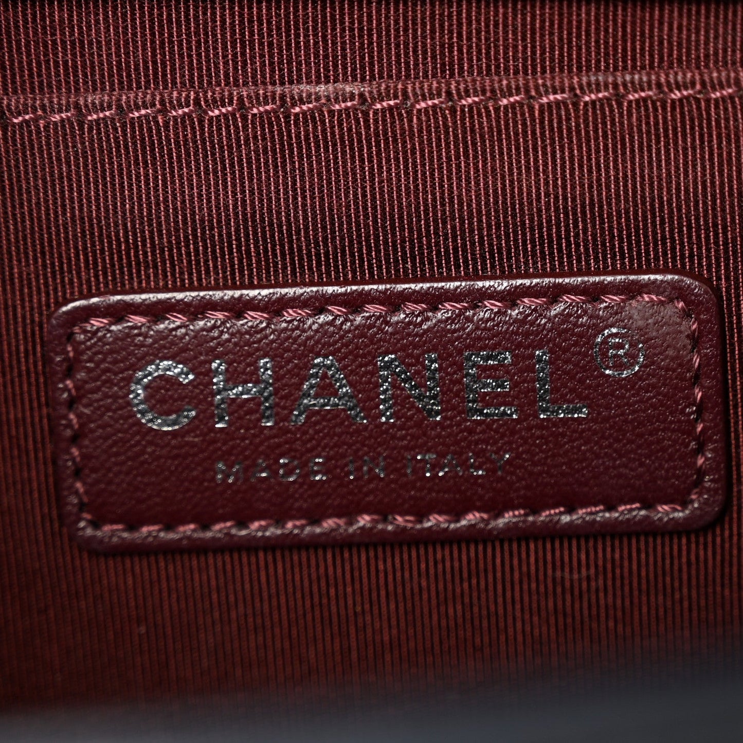 Calfskin Woven Medium Boy Flap Blue Burgundy