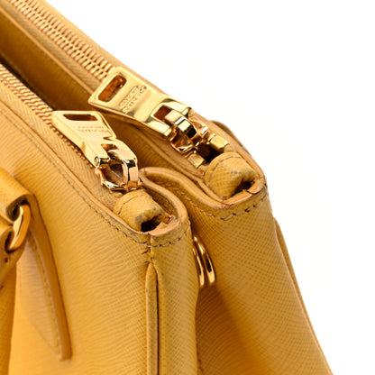 Saffiano Lux Small Galleria Double Zip Tote Soleil