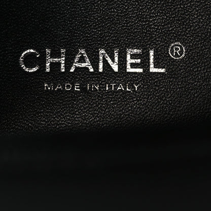 Caviar Quilted Medium Boy Flap Black
