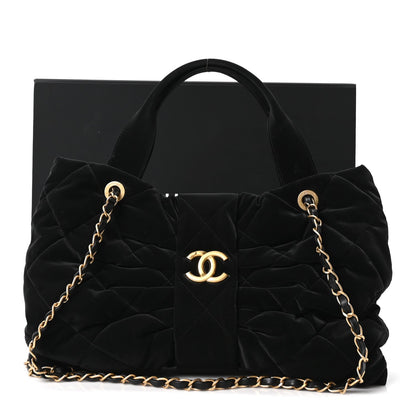 Velvet Effect Nylon Quilted Bow Bag Black