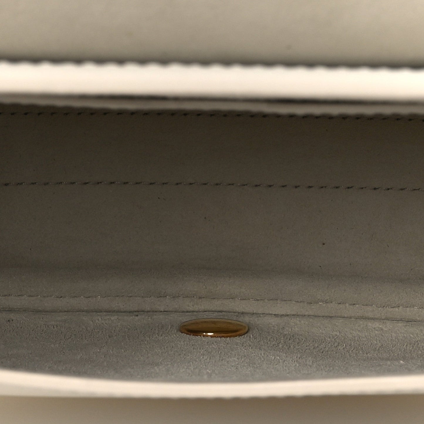 Box Calfskin Medium Bobby Flap Latte