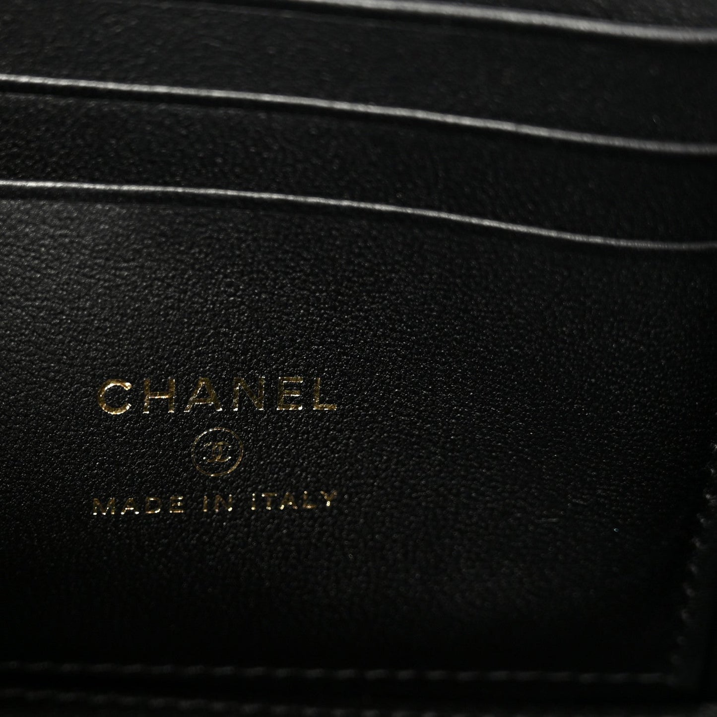 Grained Lambskin Quilted Small Vanity Case With Chain Black