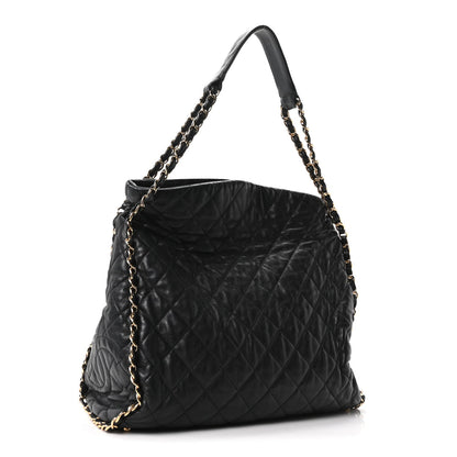 Calfskin Quilted Medium Chain Me Hobo Black