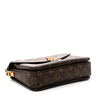 Monogram Pochette Metis