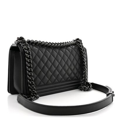Caviar Quilted Medium Boy Flap So Black