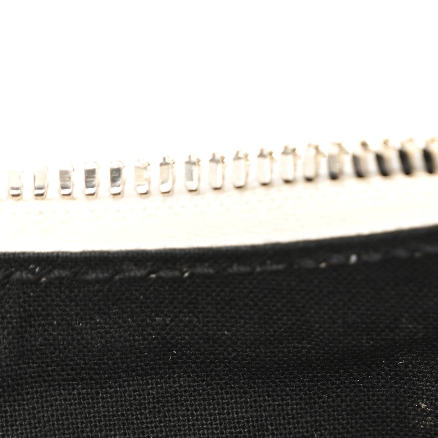 Agneau Arena Graffiti Le Cagole Shoulder Bag XS White Black