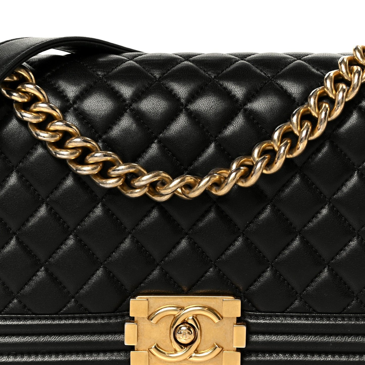 Lambskin Quilted Medium Boy Flap Black