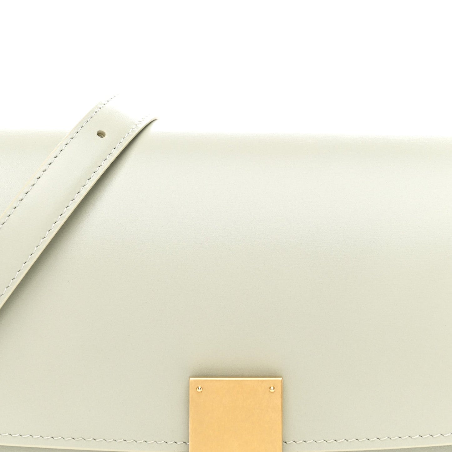 Box Calfskin Medium Classic Box Flap Bag Vert D'eau