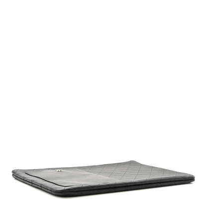 Calfskin Quilted Medium CC Pocket Cosmetic Case Black