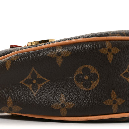 Monogram Loop