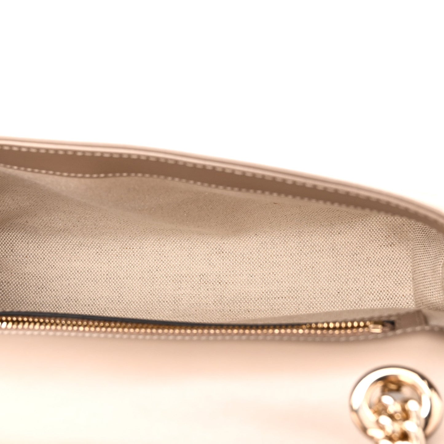 Calfskin Matelasse Small GG Marmont Shoulder Bag Porcelain Rose