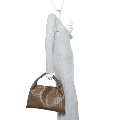 Calfskin Intrecciato Small Hop Pinecone