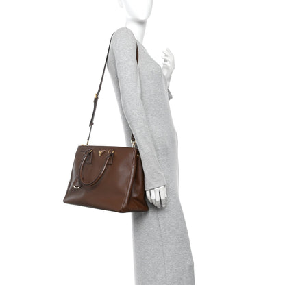 Saffiano Lux Large Galleria Double Zip Tote Cacao