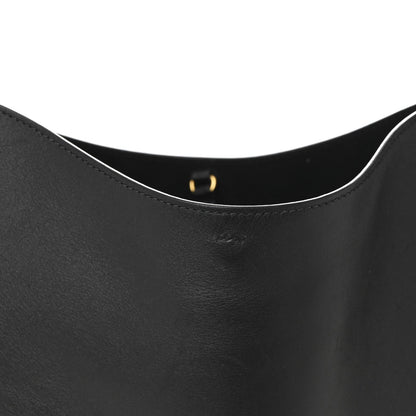 Supple Calfskin Medium Hobo Black