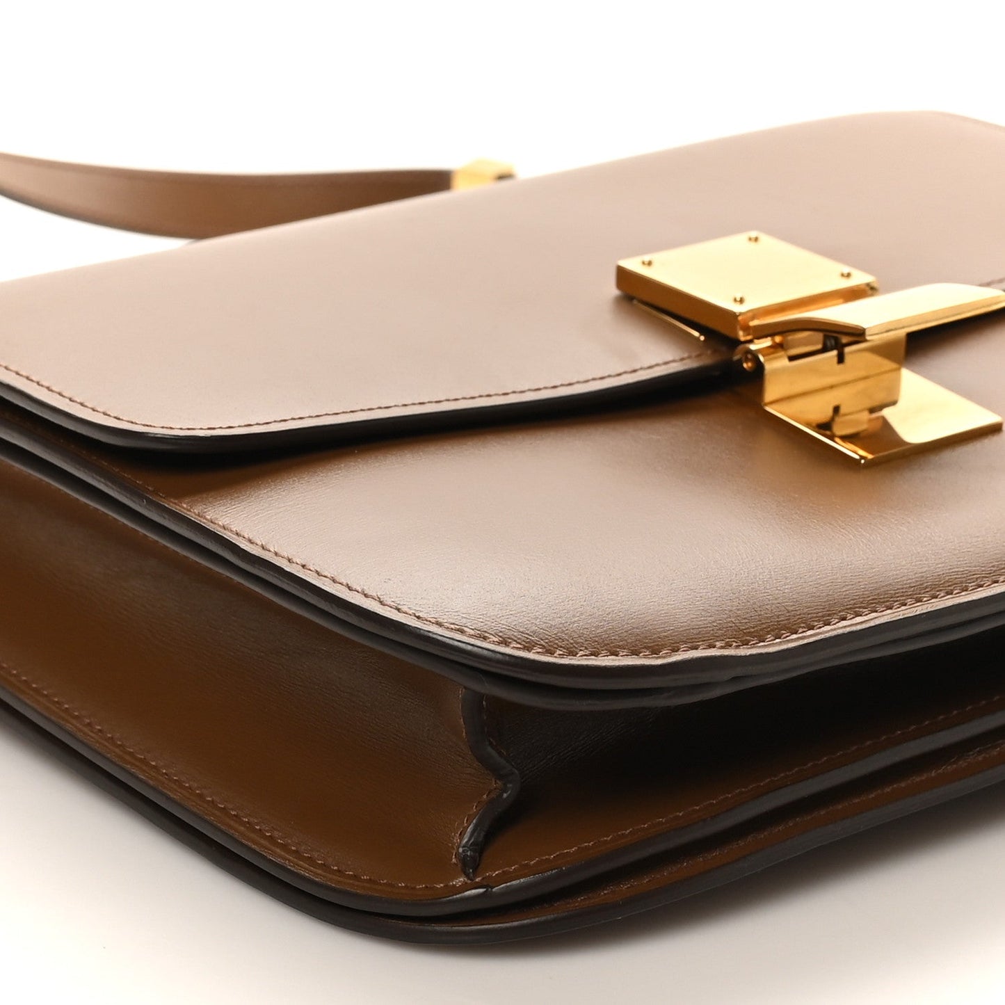 Box Calfskin Medium Classic Box Flap Bag Camel