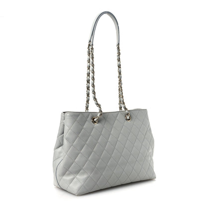 Caviar Quilted Shopping Tote Light Green
