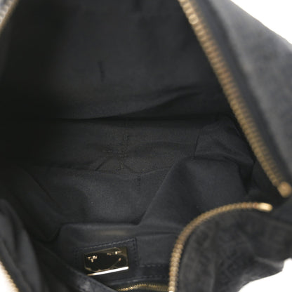 Zucchino Vitello Shoulder Bag Black
