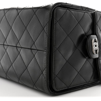 Shiny Crumpled Calfskin Quilted Small Chanel 25 Handbag Black