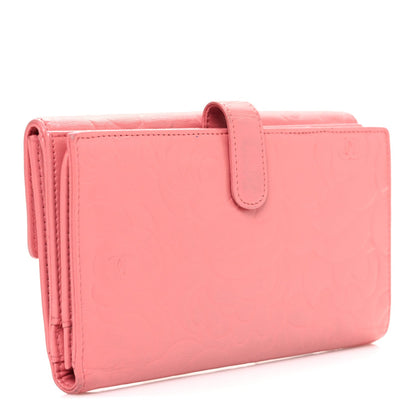 Lambskin Camellia Embossed Large Brilliant Flap Wallet Pink