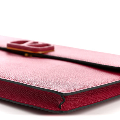 Grainy Calfskin Large Vlogo Clutch Raspberry