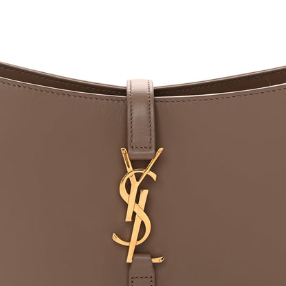 Smooth Calfskin Le 5 A 7 Hobo Taupe