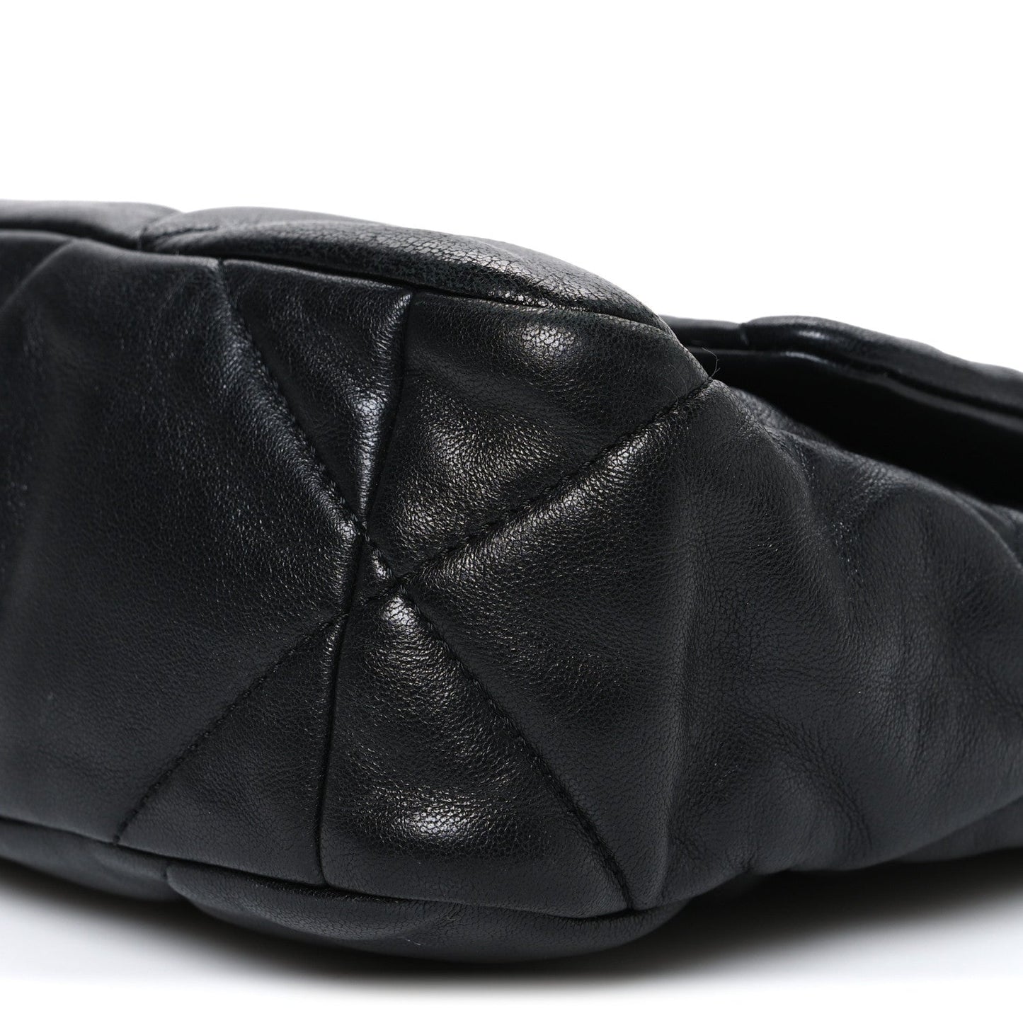 Lambskin Quilted Medium Chanel 19 Flap Black