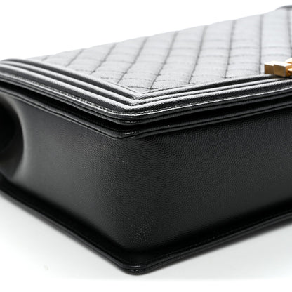 Caviar Quilted Large Boy Flap Black