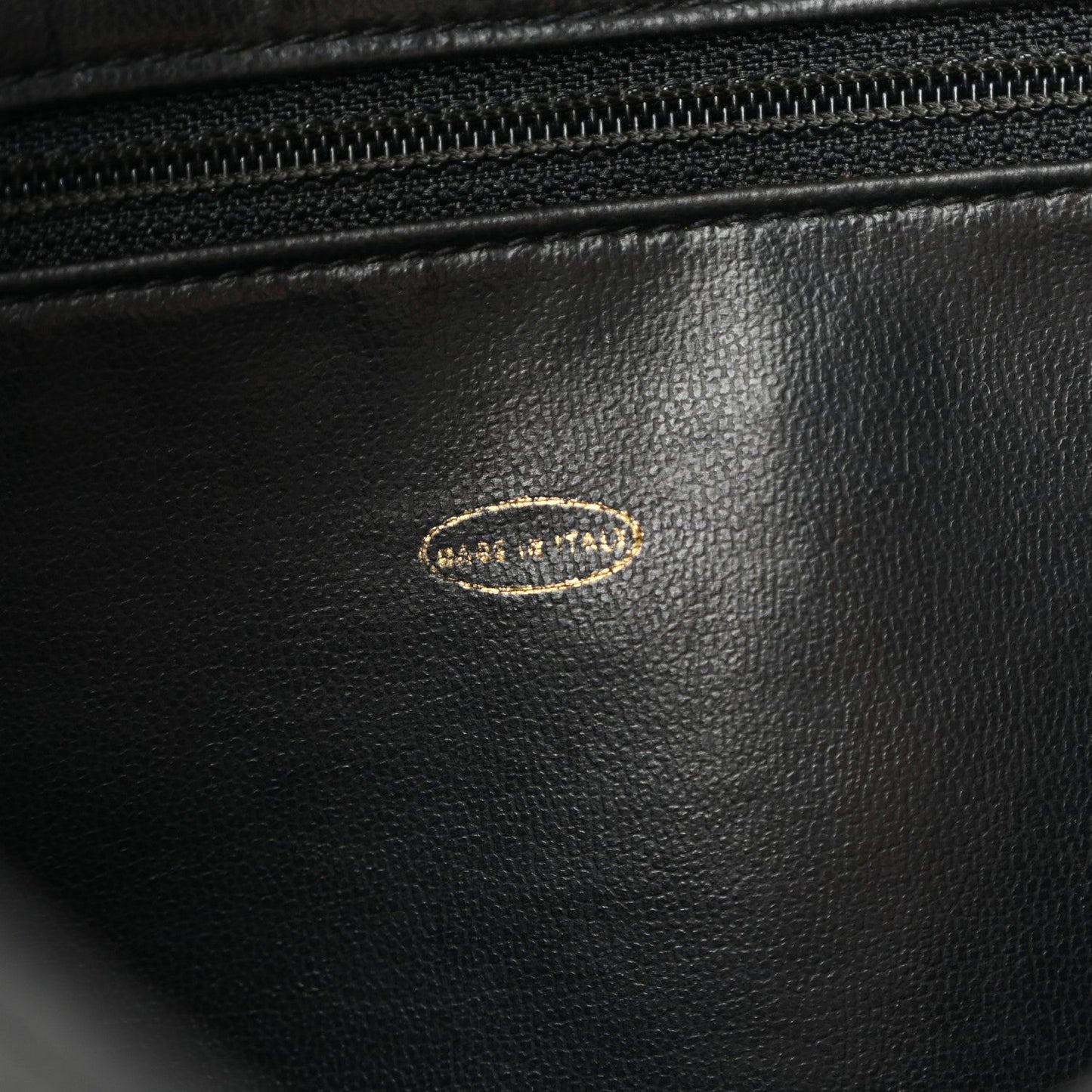 Caviar CC Hobo Black