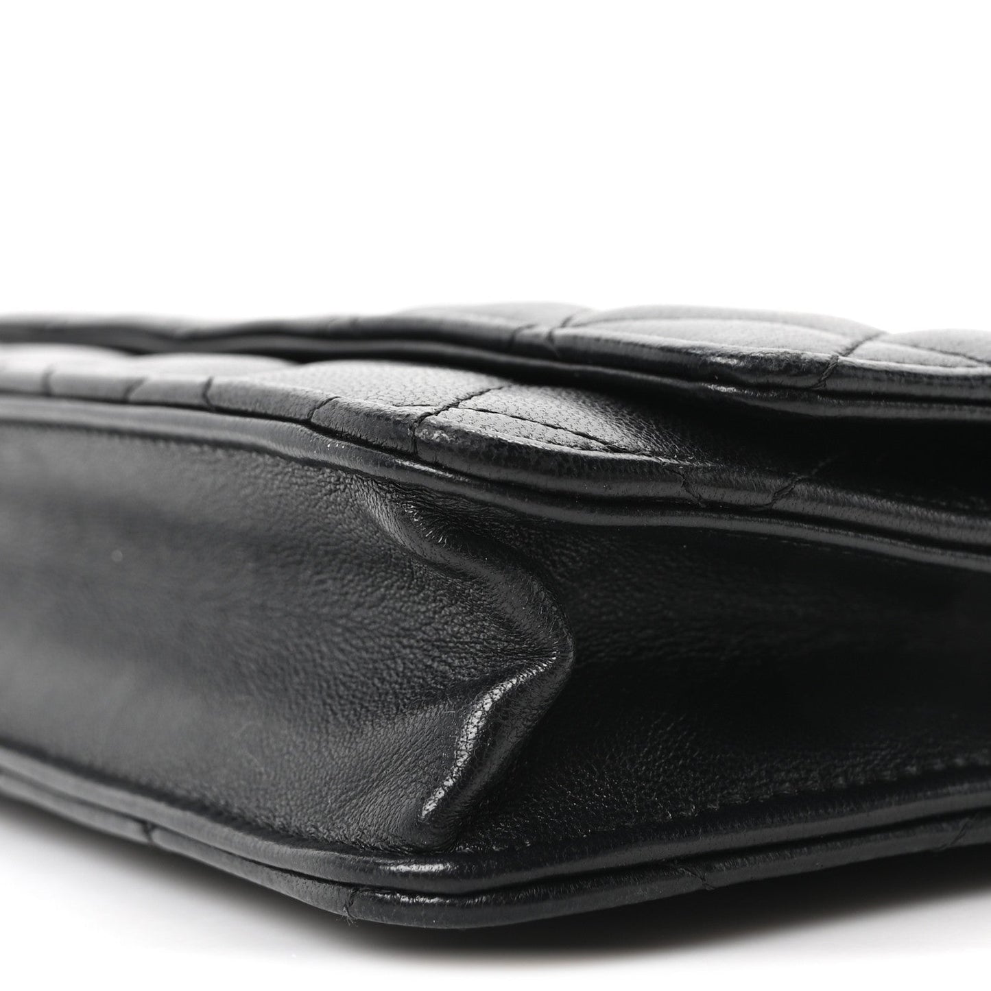 Lambskin Quilted Wallet On Chain WOC Black