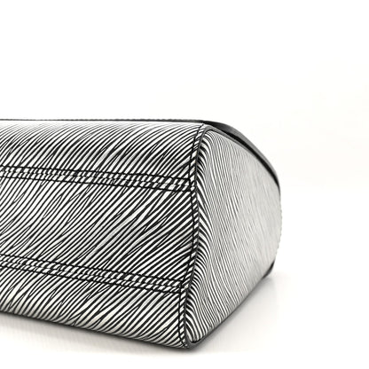 Epi Twist Shoulder Bag MM Argent