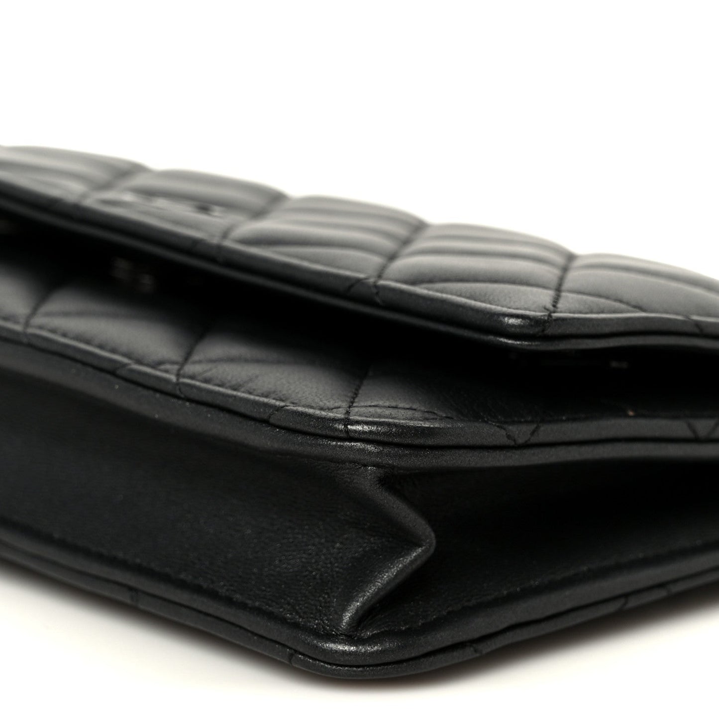 Lambskin Quilted Wallet On Chain WOC So Black