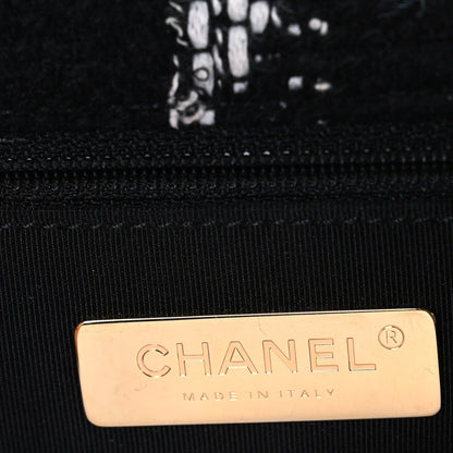 Tweed Quilted Medium Chanel 19 Flap Black White
