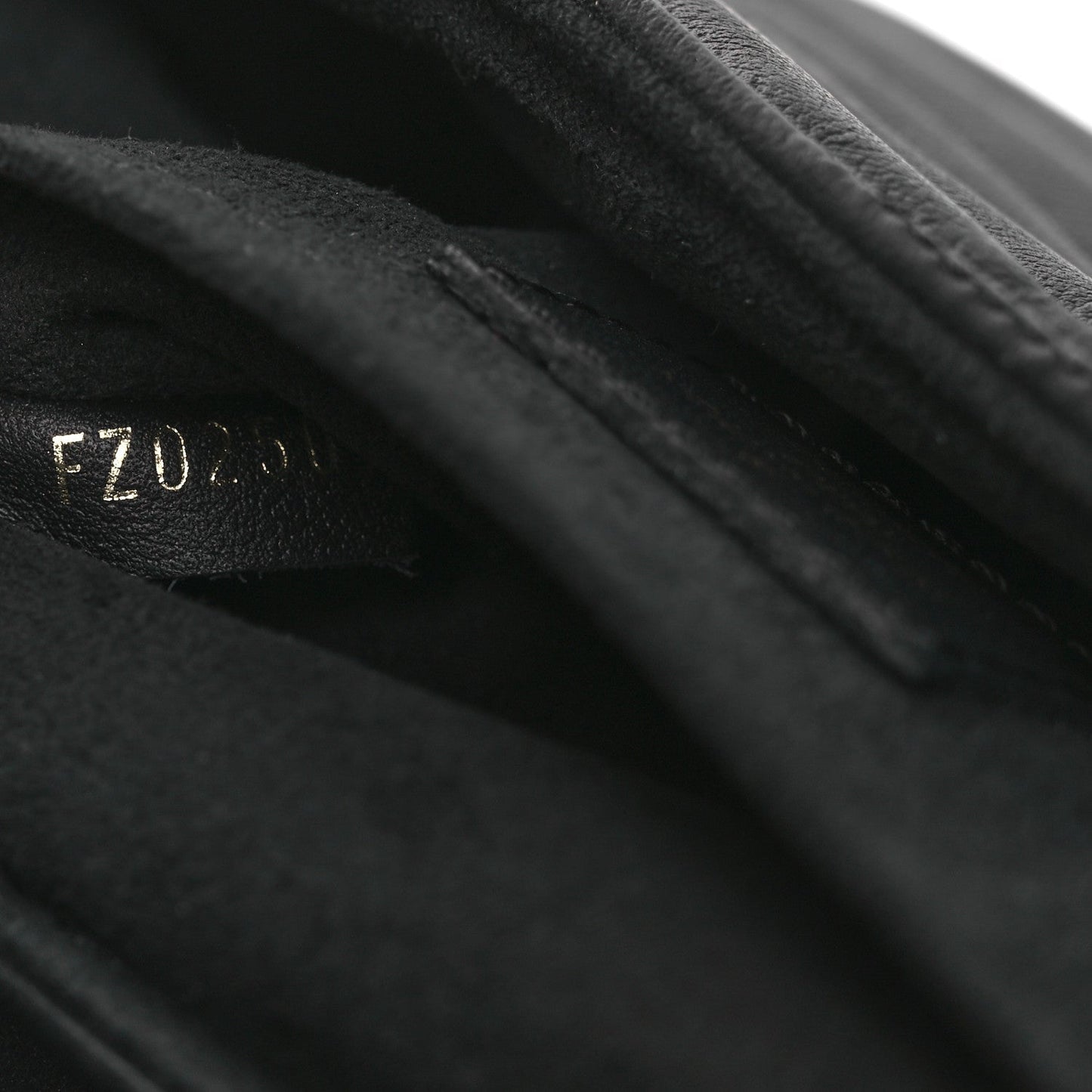 Calfskin New Wave Chain PM Black