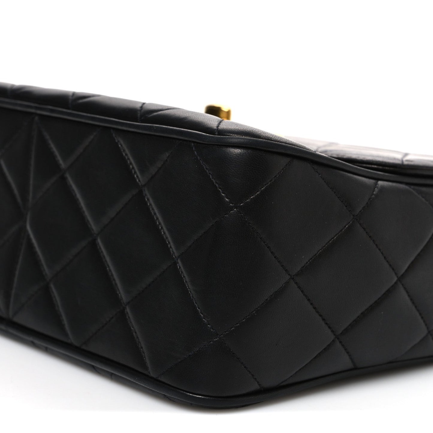 Lambskin Quilted Medium Single Flap Black