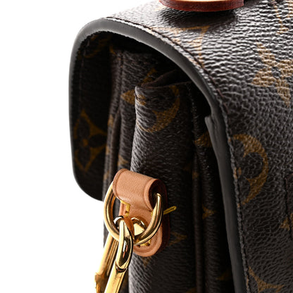 Monogram Pochette Metis