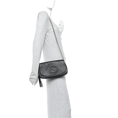 Pebbled Calfskin Medium Soho Flap Crossbody Black
