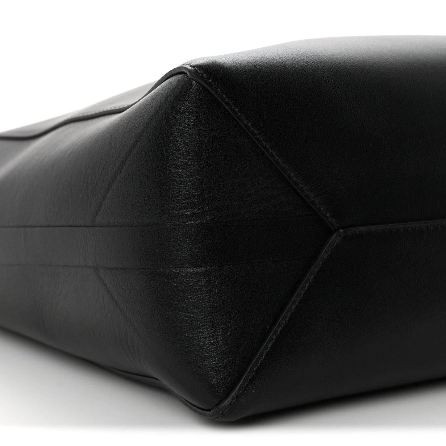 Calfskin Vlogo Medium Locker Tote Black