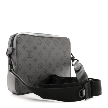 Calfskin Monogram Shadow Trio Messenger Anthracite Gray
