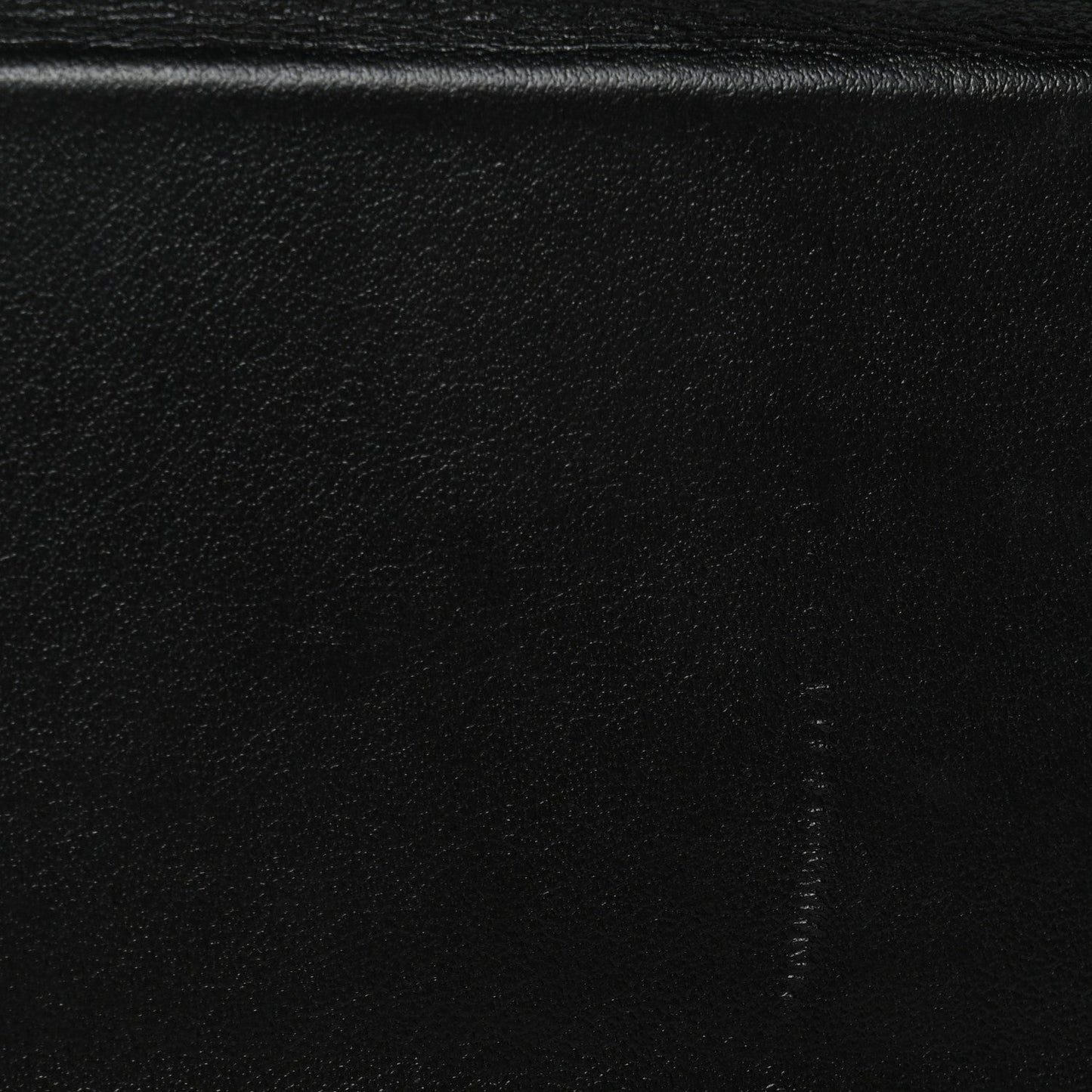 Smooth Calfskin Le Chiquito Noeud Black