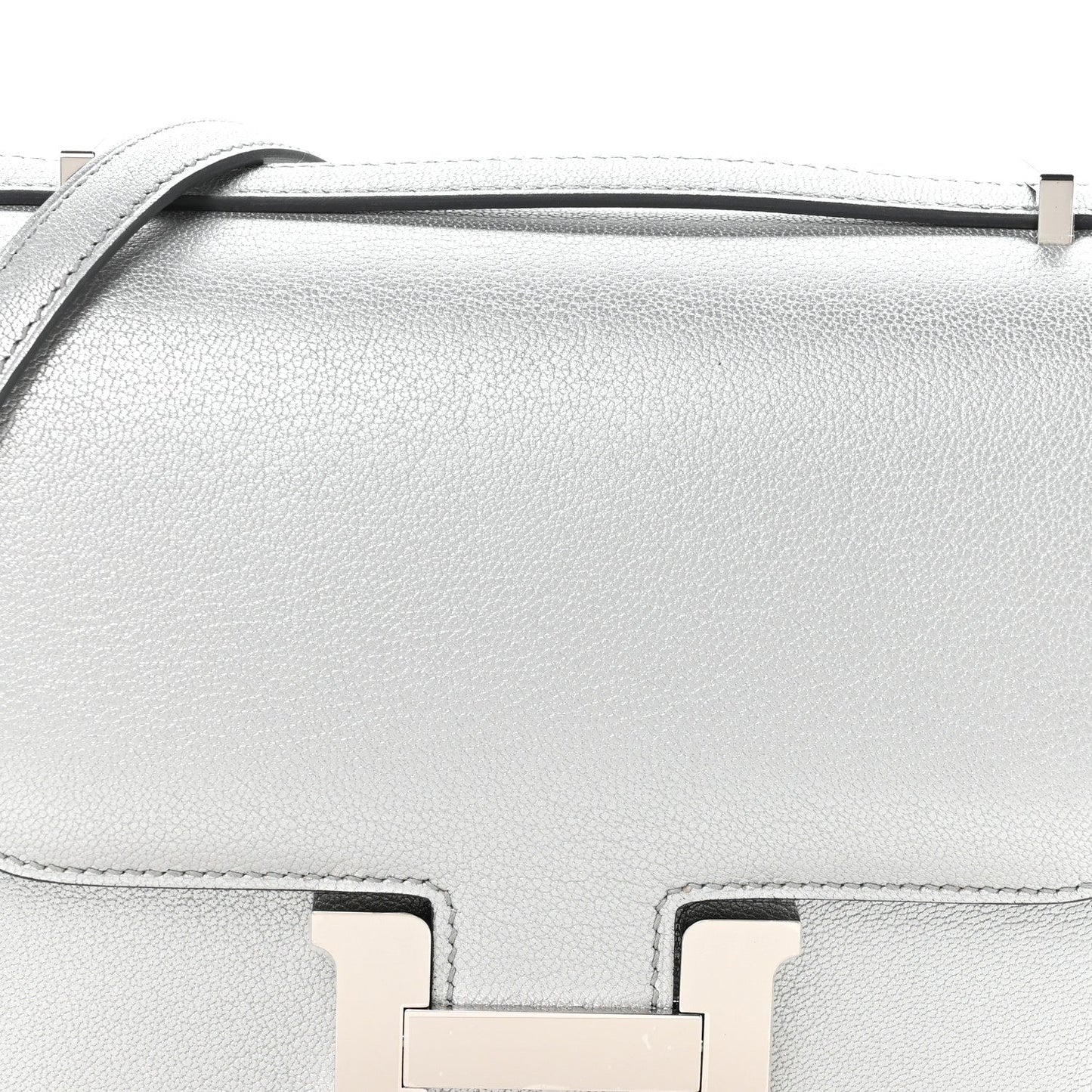 Metallic Chevre Chamkilight Constance 18 Argent