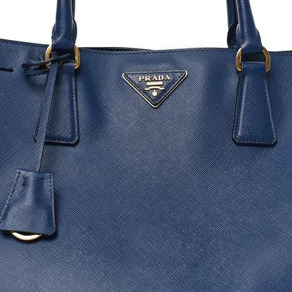 Saffiano Large Galleria Double Zip Tote Bluette
